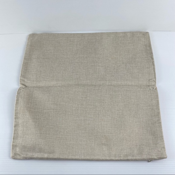 Beauty & The Beast: Belle 45x45cm Cushion Cover - Picture 4 of 4